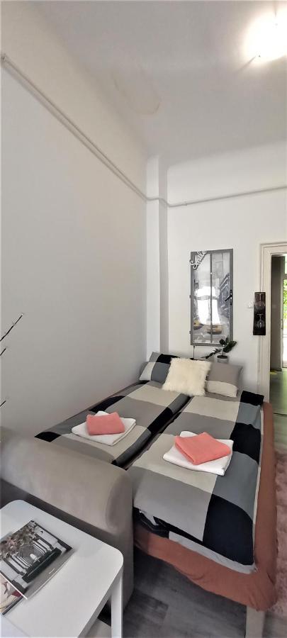 Imadnivalo Apartman Kozponti Helyen Appartement