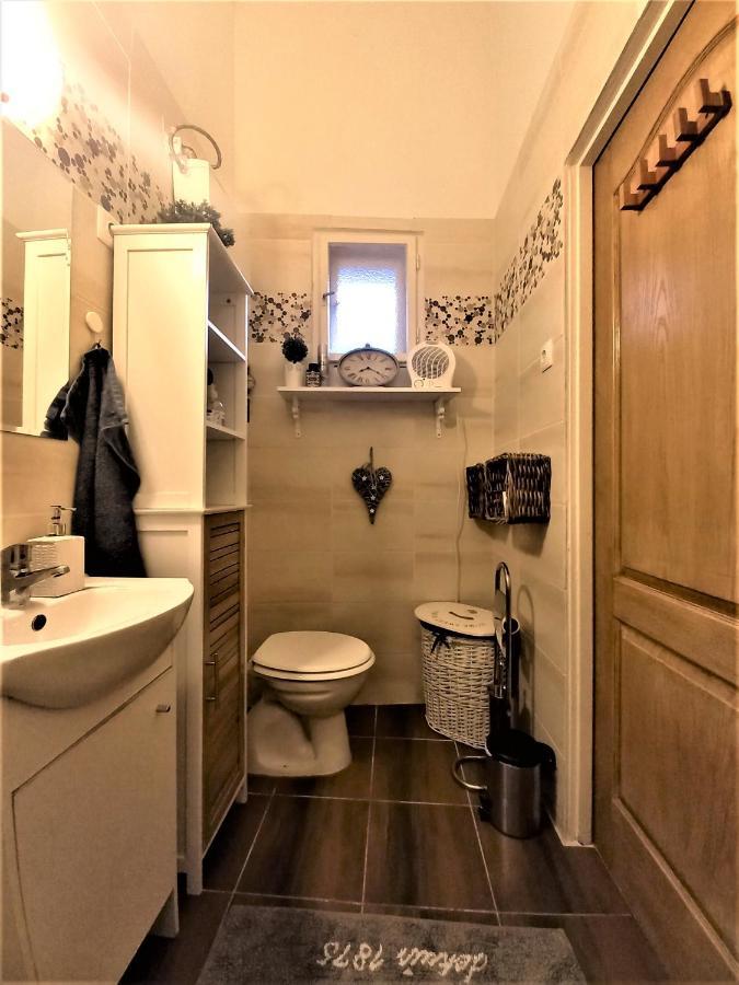 Imadnivalo Apartman Kozponti Helyen Appartement *