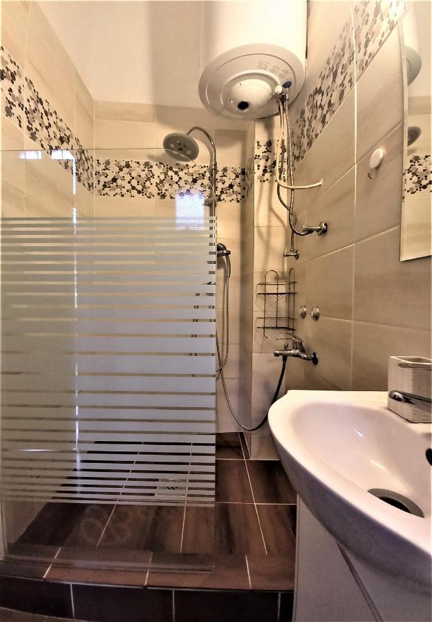 Imadnivalo Apartman Kozponti Helyen Appartement *