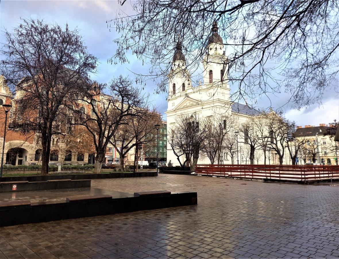 Imadnivalo Apartman Kozponti Helyen Appartement